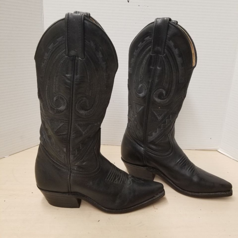 Women's Boulet leather cowboy size 4,very Good Condition